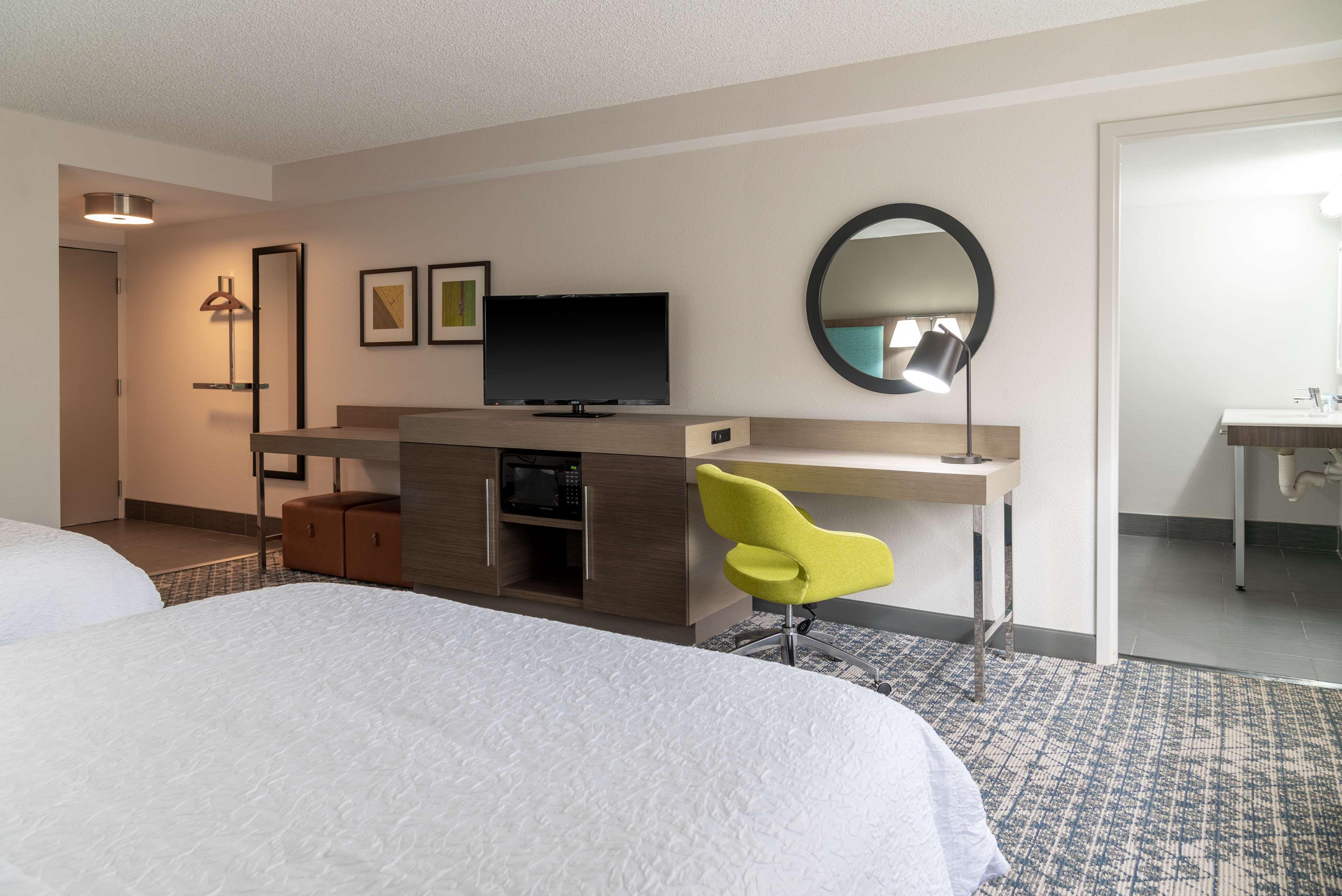Hampton Inn Kansas City-Саммит Ли Экстерьер фото