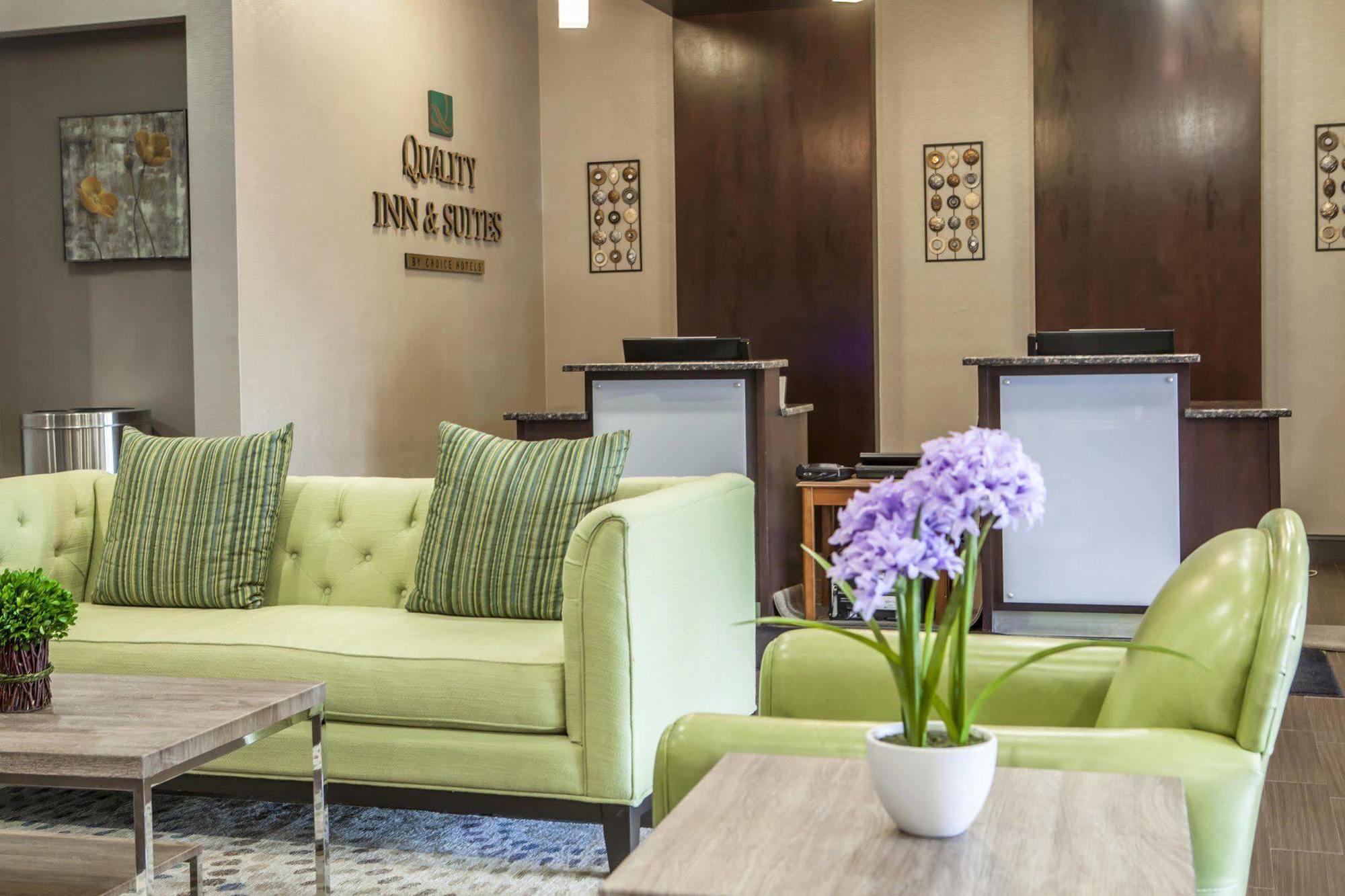 Hampton Inn Kansas City-Саммит Ли Экстерьер фото