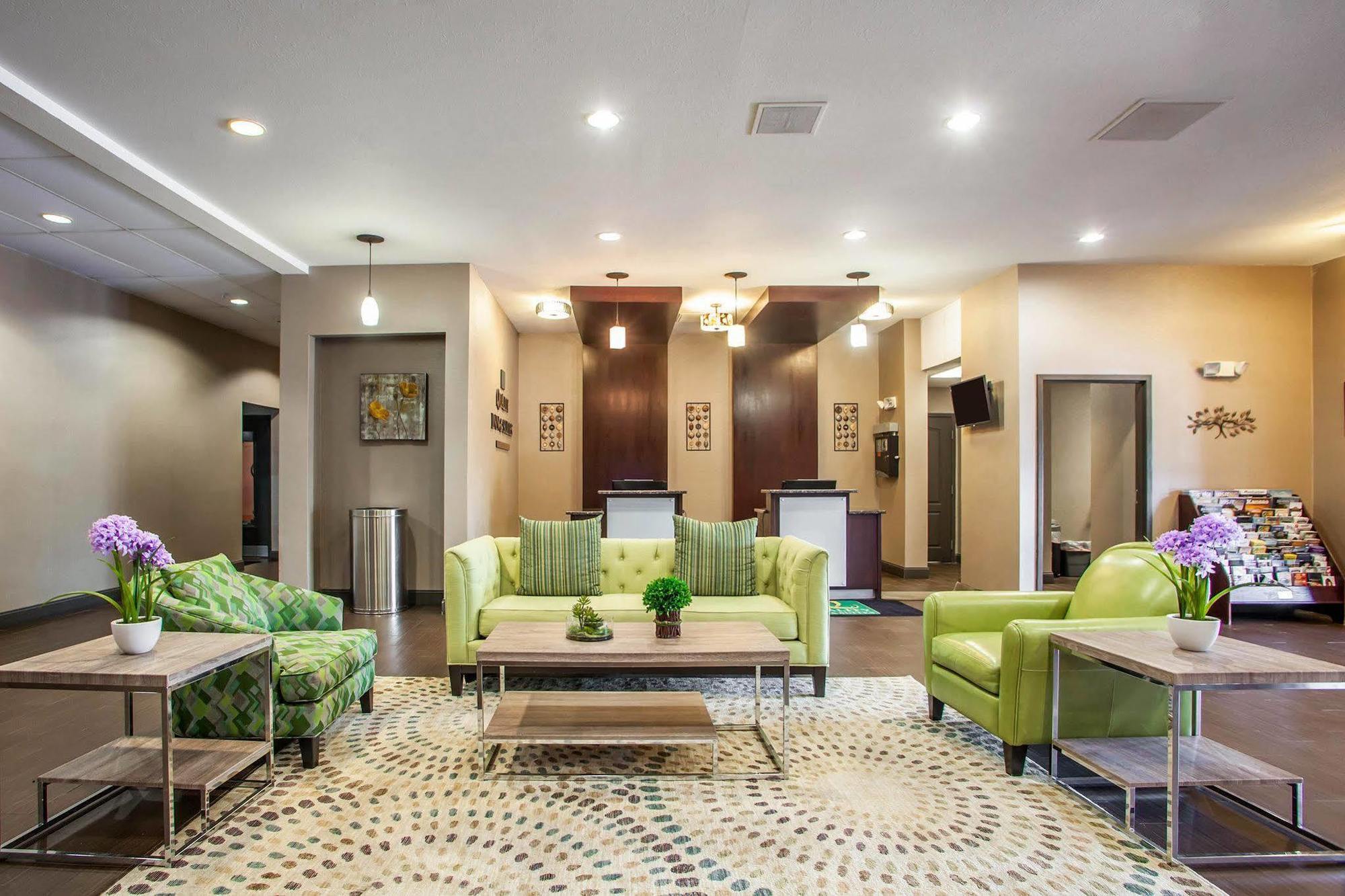 Hampton Inn Kansas City-Саммит Ли Экстерьер фото