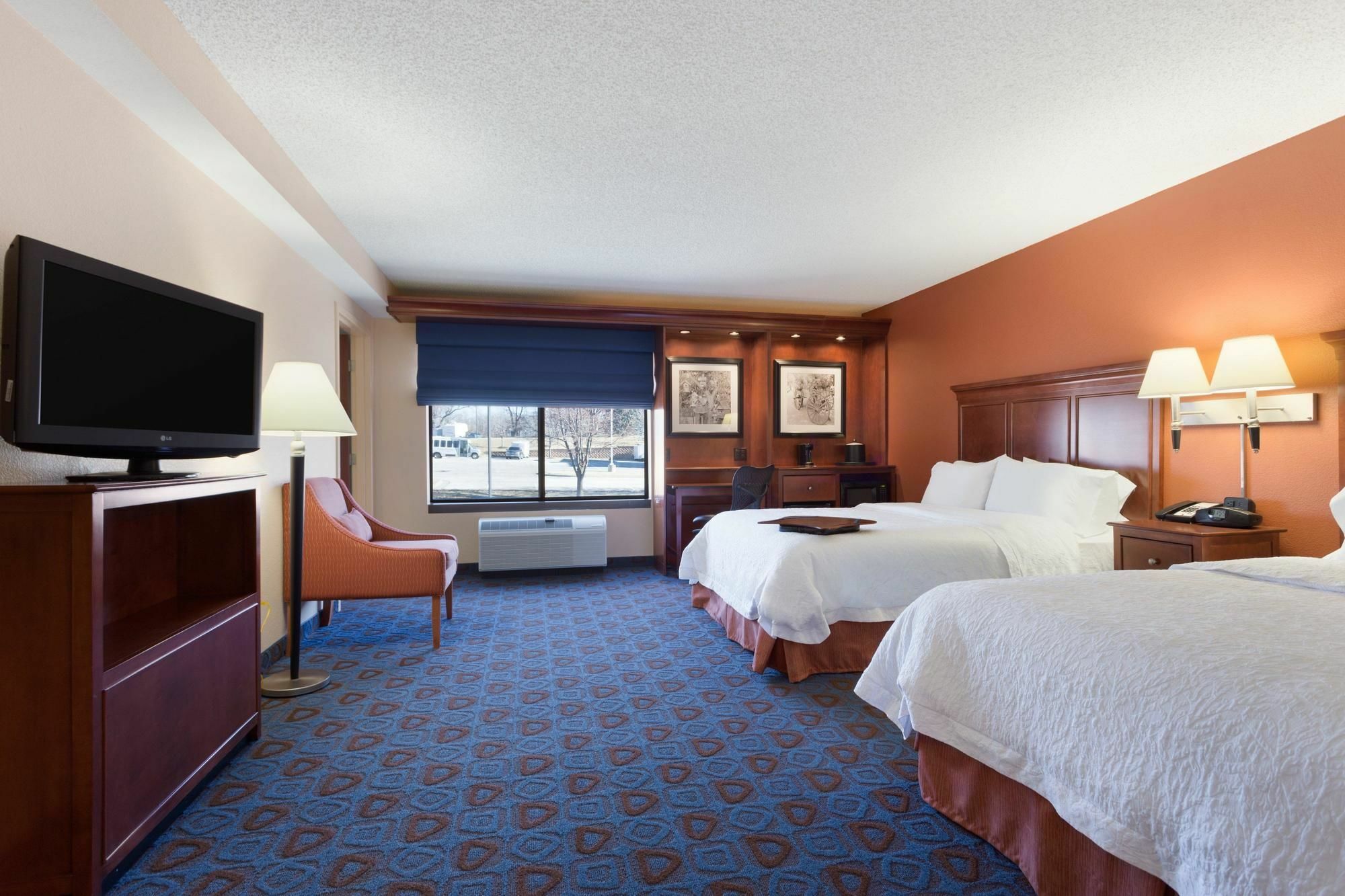 Hampton Inn Kansas City-Саммит Ли Экстерьер фото